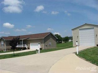 2014 Bessie Slaton Rd, Dandridge, TN 37725