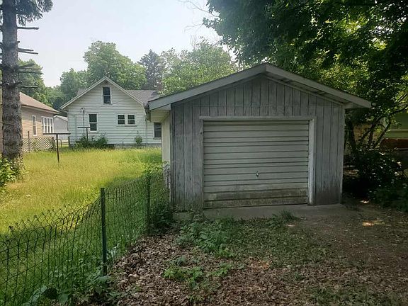 5th image of 617 N Mechanic St