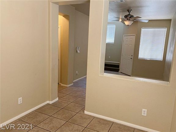 3rd image of 7686 Hampton Cove Ln