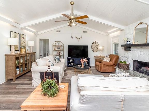 4th image of 815 McNeil Ave