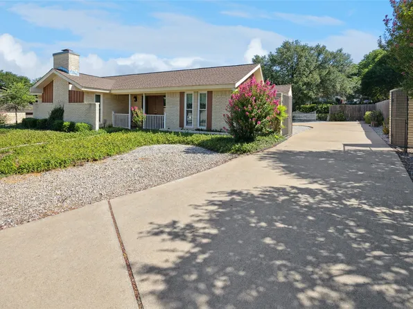 7800 Regatta Ct, Fort Worth, TX 76179