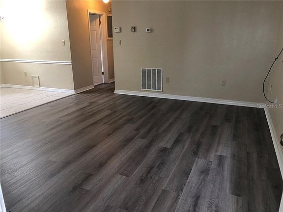 5th image of 27 N Hillside Ave