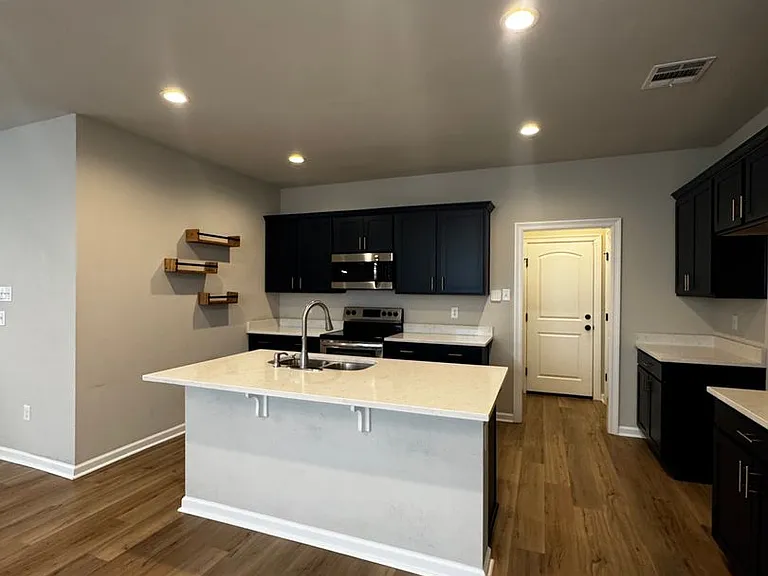 1003 Bengal Crossing Ave — Photo 11