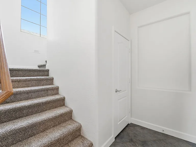 15391 W Dreyfus St — Photo 29