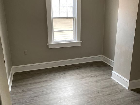 4th image of 336 N Lincoln Ave