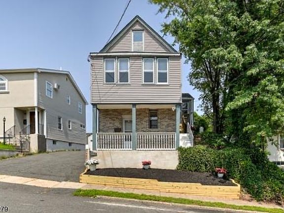 2nd image of 34 Milton Ave