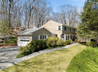 22 Brett Ln, Bedford, NY 10506