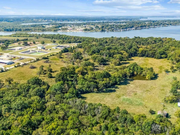 E 280th Rd, Grove, OK 74344