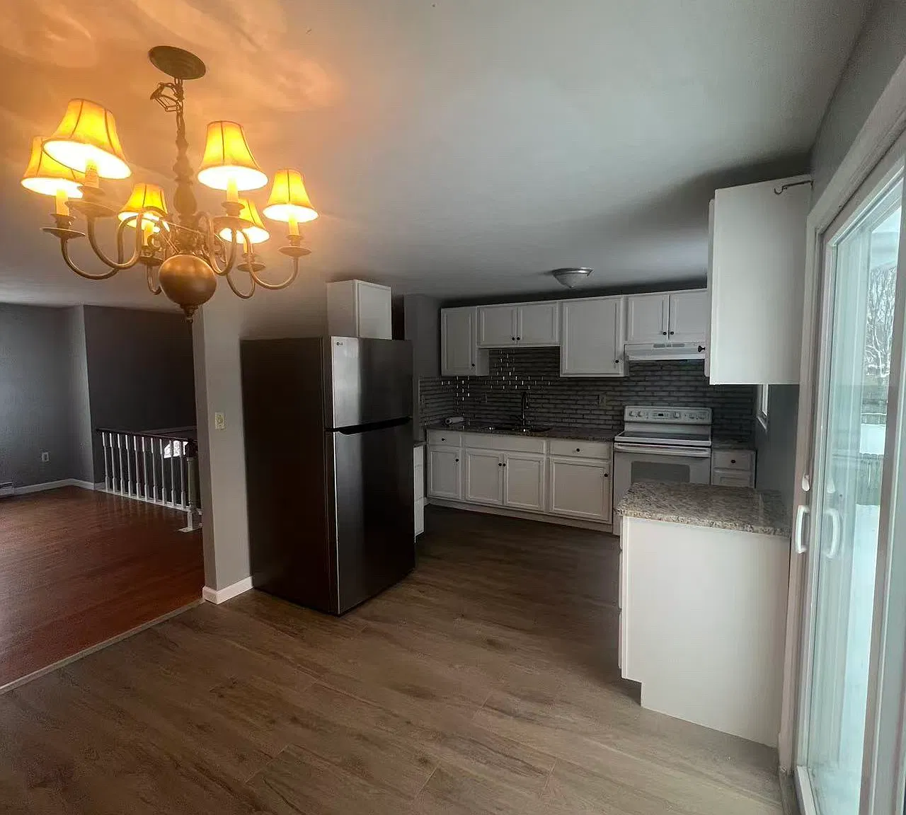 3 bed, 1508 sqft, $2,380 — Photo 3