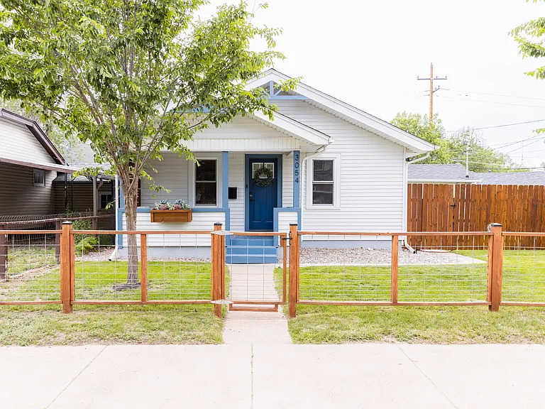 3054 Ames Ct — Photo 1