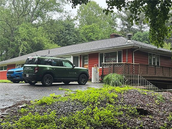 2nd image of 12797 Oakwood Ave NW