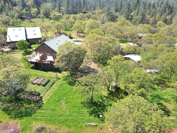 8150 Upper Applegate Rd, Jacksonville, OR 97530