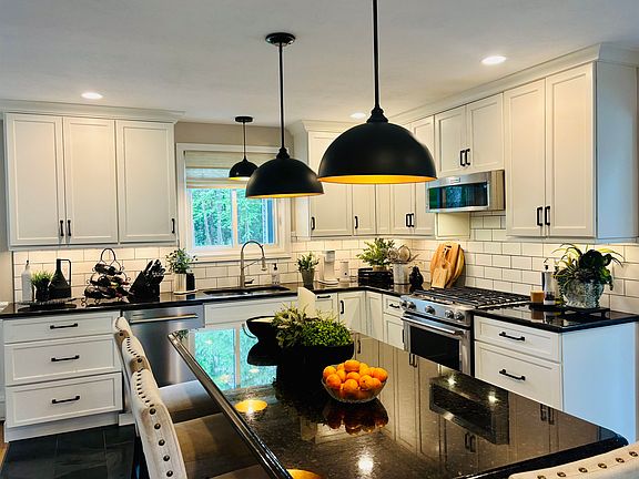 4th image of 71 Wentworth Drive