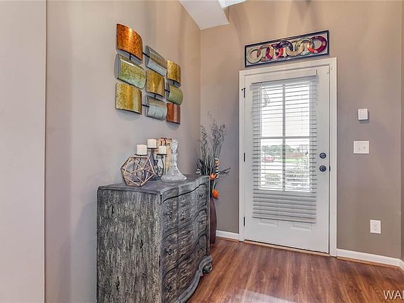 4th image of 2755 Lily Cir