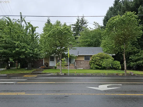 902 N Parkway Ave, Battle Ground, WA 98604