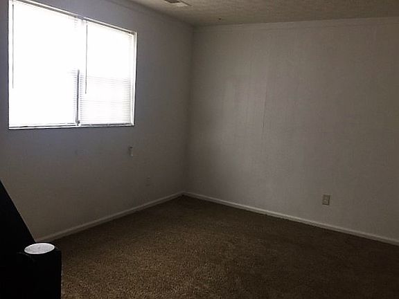 4th image of 7565-7567 Bella Dr