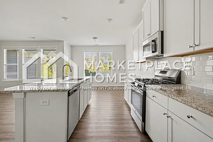 1139 Alston Ridge Ct — Photo 11