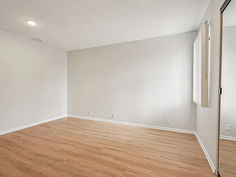 420 Windsor Rd — Photo 22