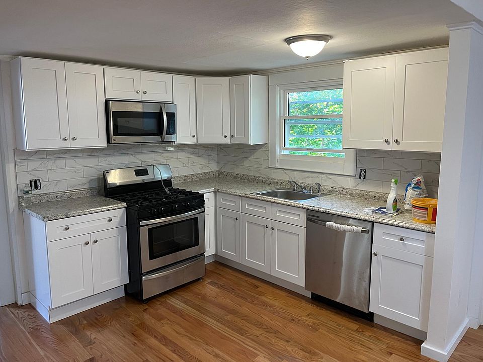 1st image of 73 Bank St APT 1