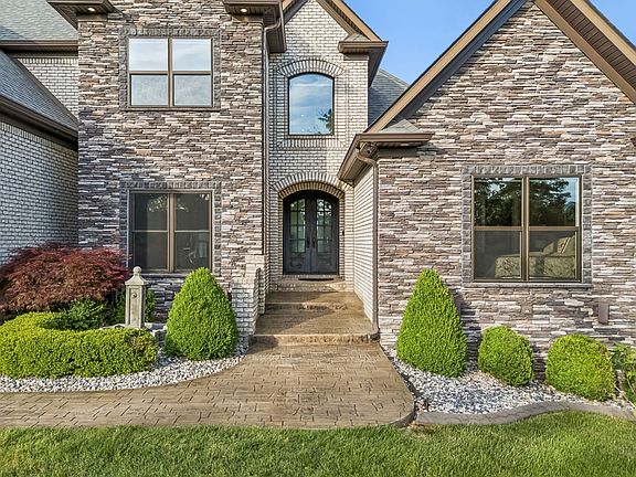 4th image of 2957 Gatewood Ln