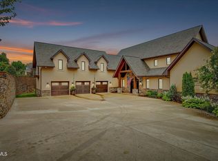153 Black Thorn Dr, Jonesborough, TN 37659