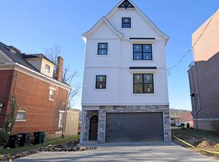 2902 Corbin Park Ct, Cincinnati, OH 45226