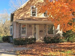 304 N 6th St, De Pere, WI 54115