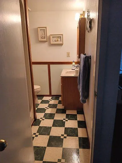 247 B St #1/2 — Photo 15