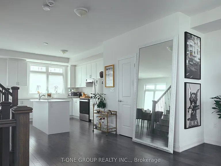 133 Moneypenny Pl N — Photo 8