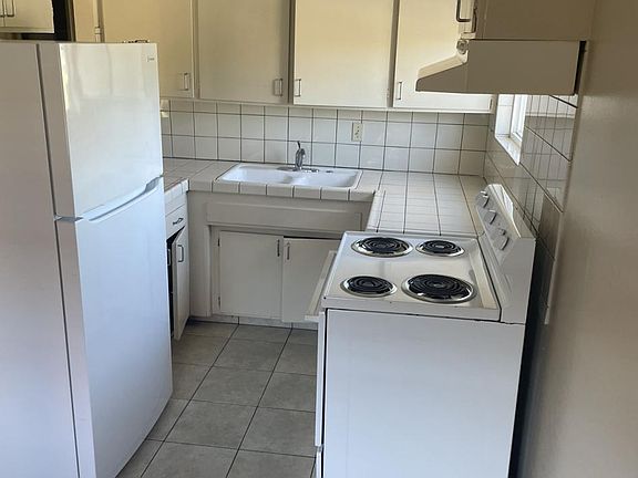 3rd image of 1195 Ayala Dr APT D