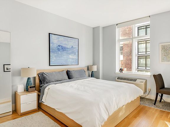 5th image of 226 50th Ave APT 6G