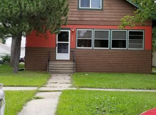 1129 College St N, Fargo, ND 58102