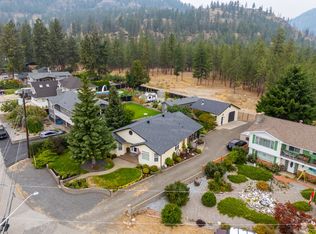 4188 6th Ave, Peachland, BC V0H1X5