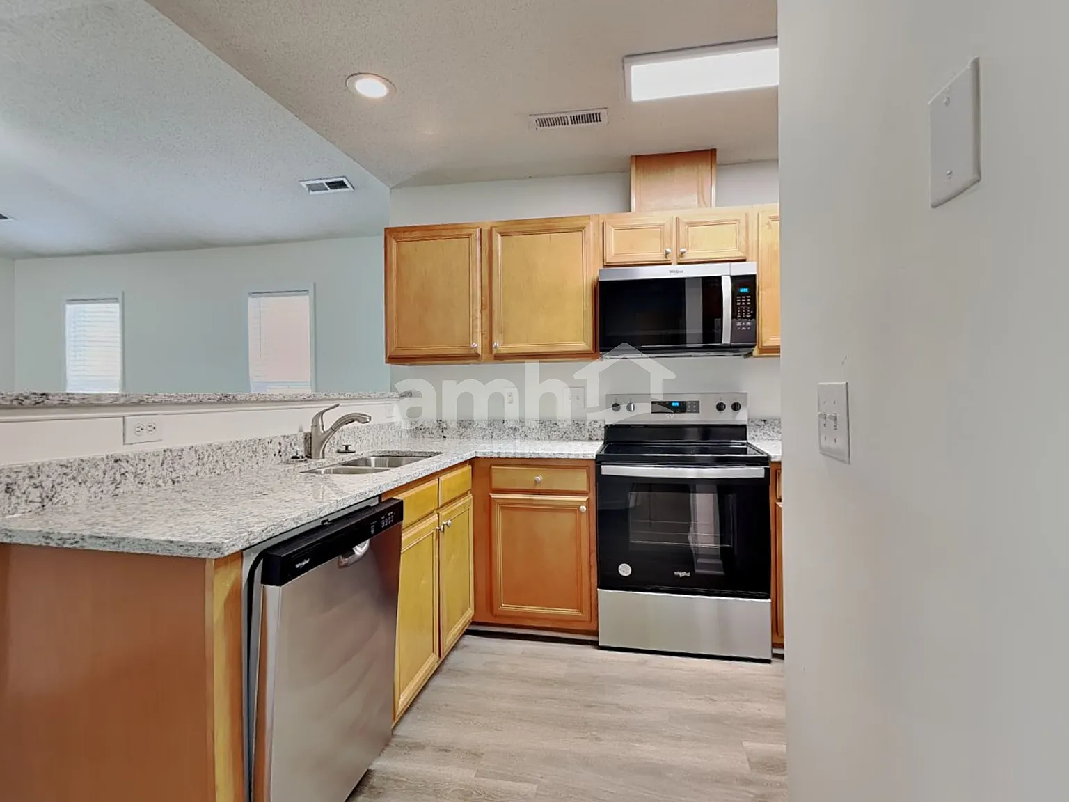 2 bed, 2.0 bath, 1250 sqft, $1,615 — Photo 4