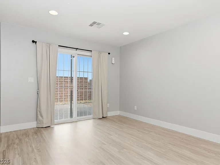 8910 Marble Light Ave — Photo 9