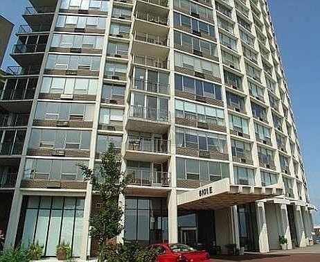 1st image of 940 W Glenlake Ave Unit 32A