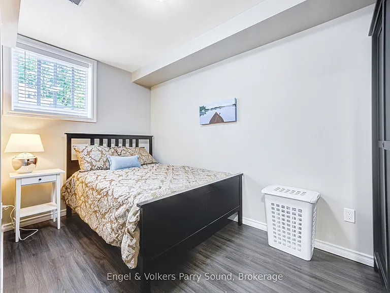 6 Lawrence St #B — Photo 15