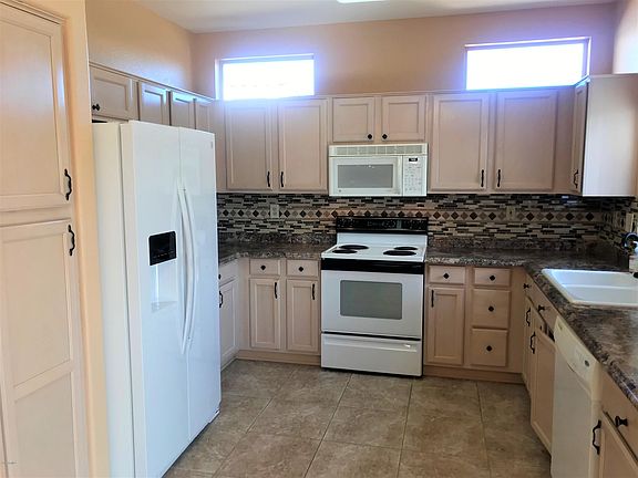 4th image of 22605 N Cabana Ln