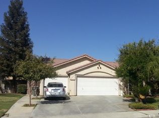 9900 Gold Dust Dr, Bakersfield, CA 93311