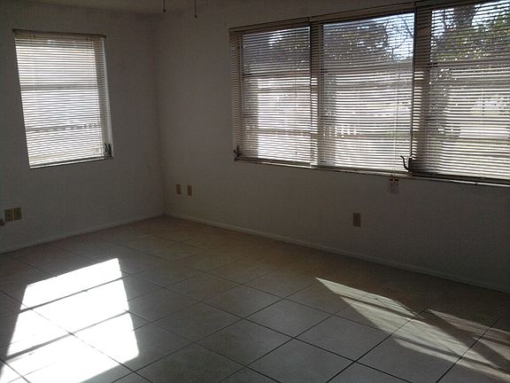 2nd image of 3243 Maitland Dr