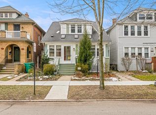 1107 Wayburn St, Grosse Pointe Park, MI 48230