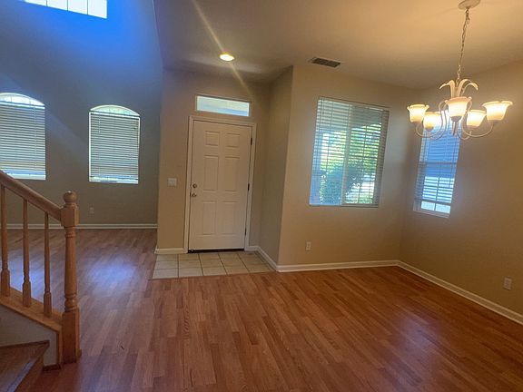 3rd image of 3548 Santa Maria Ave