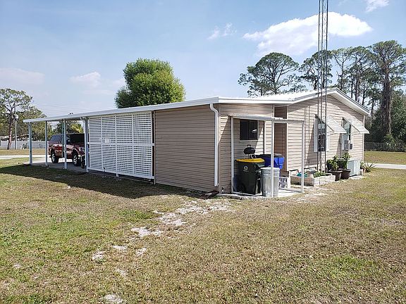 3rd image of 1404 Briaridge Cir S