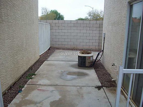 2nd image of 9921 Fine Fern St