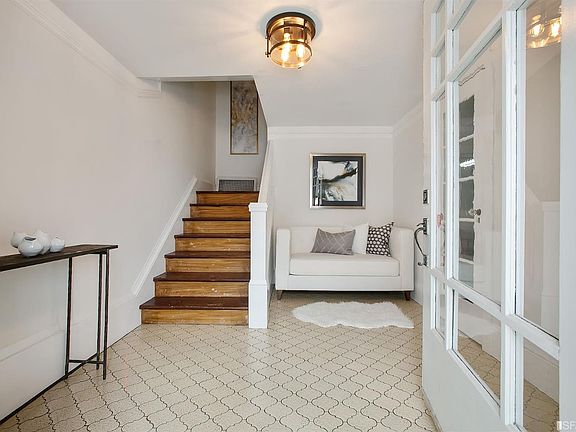 3rd image of 188 Guttenberg St