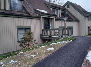 93C Heritage Vlg #93C, Southbury, CT 06488