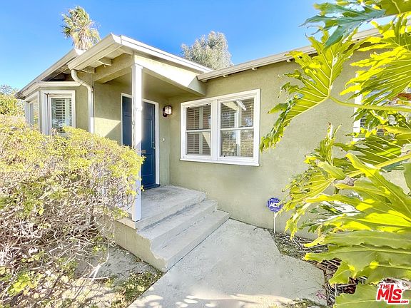 3rd image of 11914 Ocean Park Blvd