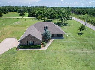 1501 Twin Spires Trl, Guthrie, OK 73044