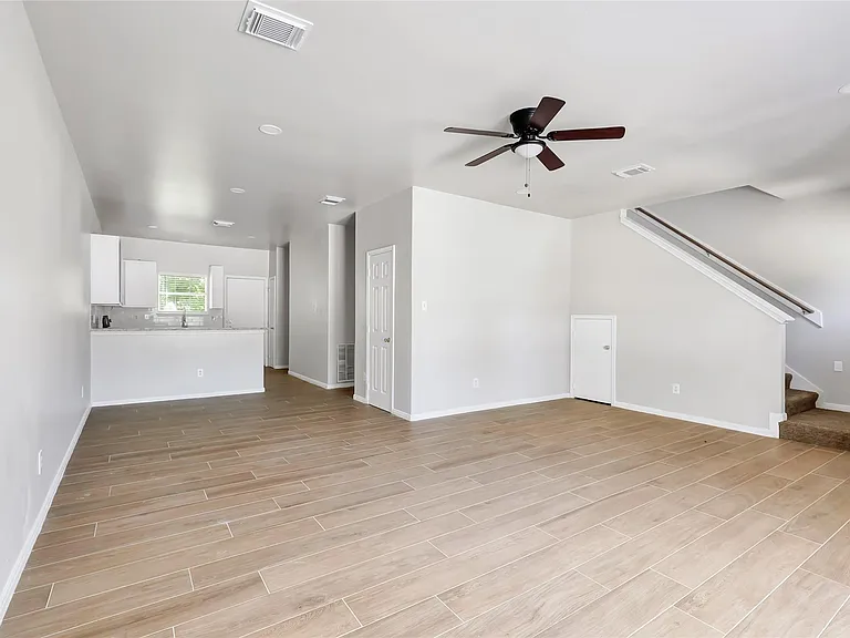10445 Wicklowe St #1 — Photo 12
