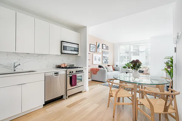 Rented by Bold Marketing | media 4